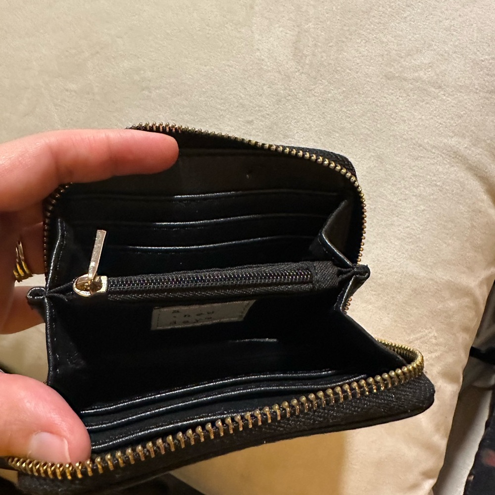 Small wallet - Picture 2 of 2